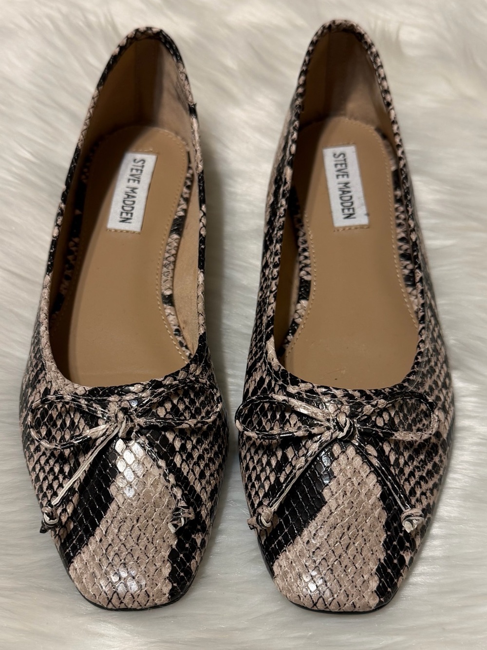 Steve Madden Beige and Black Snake-Print Bow Flats